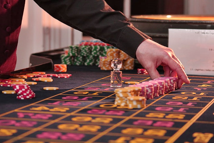 Combien gagnent les croupiers de casino ?
